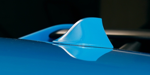 Paintmodzin haineväantenni on asennettu Nitrous Blue Ford Focus RS:n katolle.